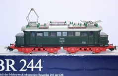 Elektrická lokomotiva BR 244 DR