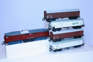 Nákladní set s lokomotivou T679 002 ČSD + 4 vozy