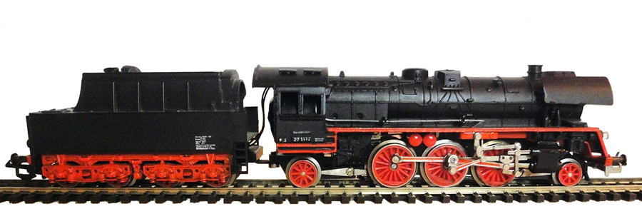 Model parní lokomotivy BR 23 DR (TT)