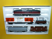 Set S BR 130 a 4 vagóny různých drah  PIKO (HO)