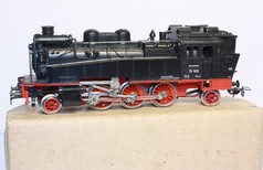 Parní lokomotiva BR 75 DR