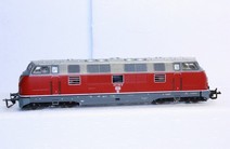 Dieselová lokomotiva 221 DB