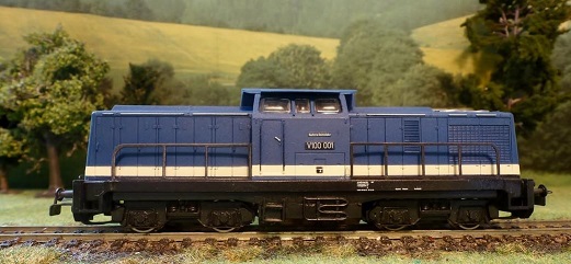 Piko - Dieselová lokomotiva V 100 001 - HO