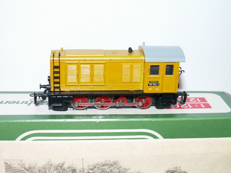 Model dieselové lokomotivy BR103 DR