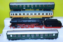 Set s parní lokomotivou BR01+3rychlíkové vozy DR HO