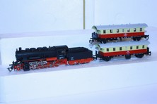 Set s parní lokomotivou BR 56+2 vozy DR /TT/