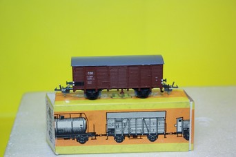 Model uzavřeného vagonu ČSD- šedá soustava (TT)