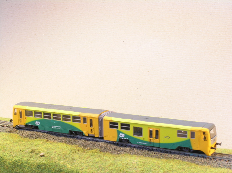 Motorová jednotka 814+914 TT komplet žlutá/zelená