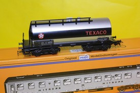 Cisternový vagón ,,TEXACO" vitrinový model (HO) - PIKO