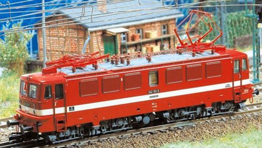 31622 Kuehn - Elektrická lokomotiva řady 242, červená