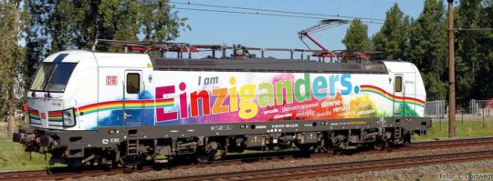 Elektrická lokomotiva řady 193 366-2 VECTRON „I am Einziganders“