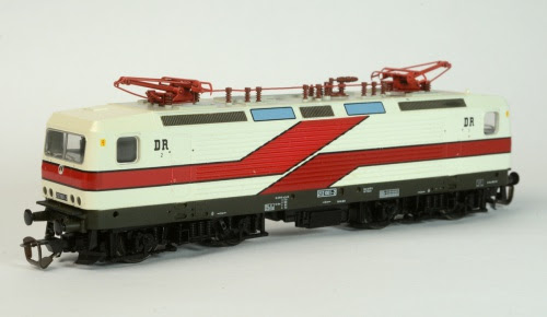 Tillig 02360 Elektrická lokomotiva 212 bílá Lady TT