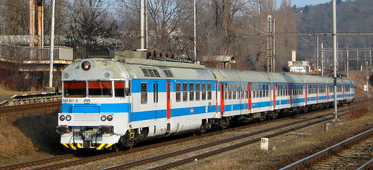 MTB Model Elektrická jednotka 560.008 + vůz 060.016 ČD (H0)