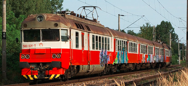  Elektrická jednotka 560.033 + vůz 060.045 ZSSK (H0)