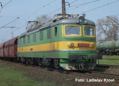 21028 PIKO - Elektrická lokomotiva BR 181, DCC se zvukem