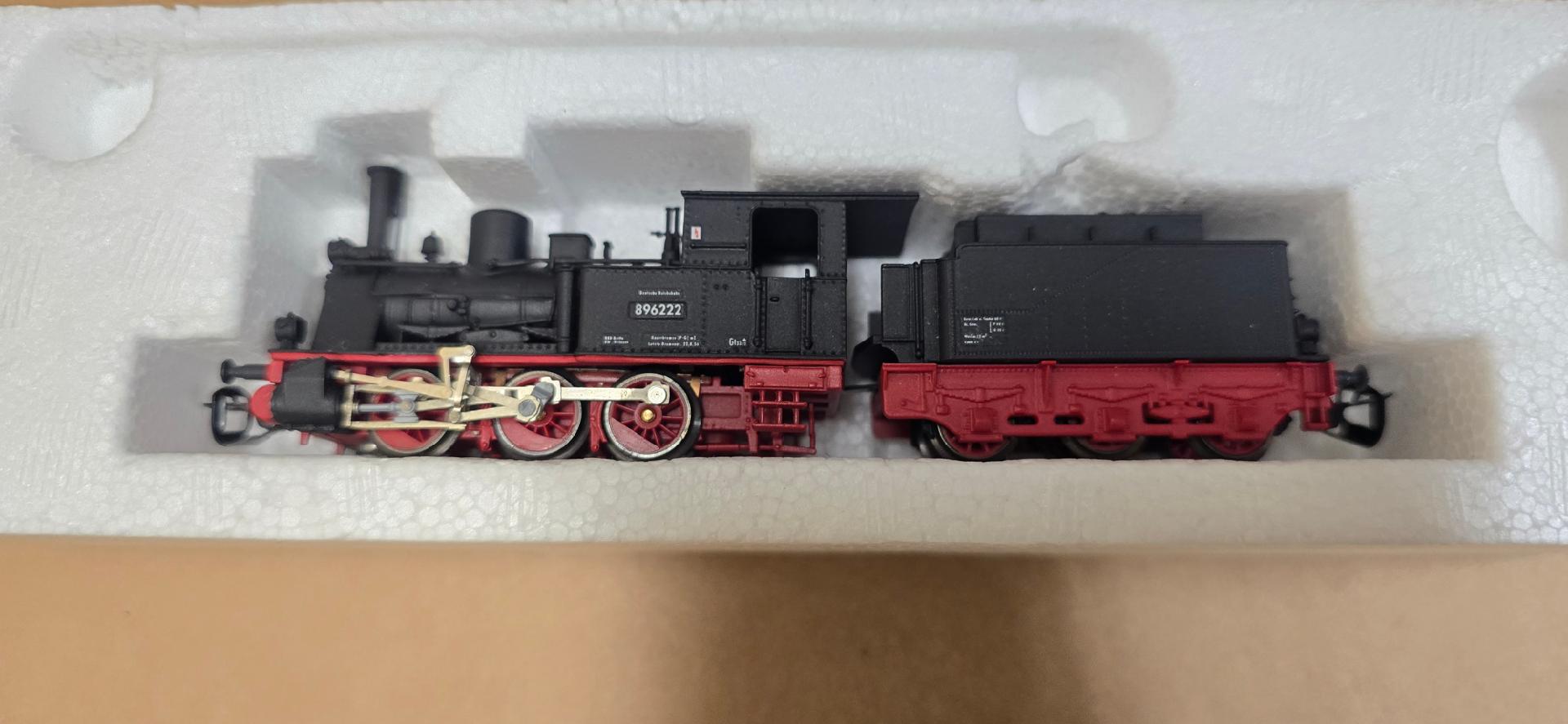 Parní lokomotiva BR 89 JATT kovový model TT